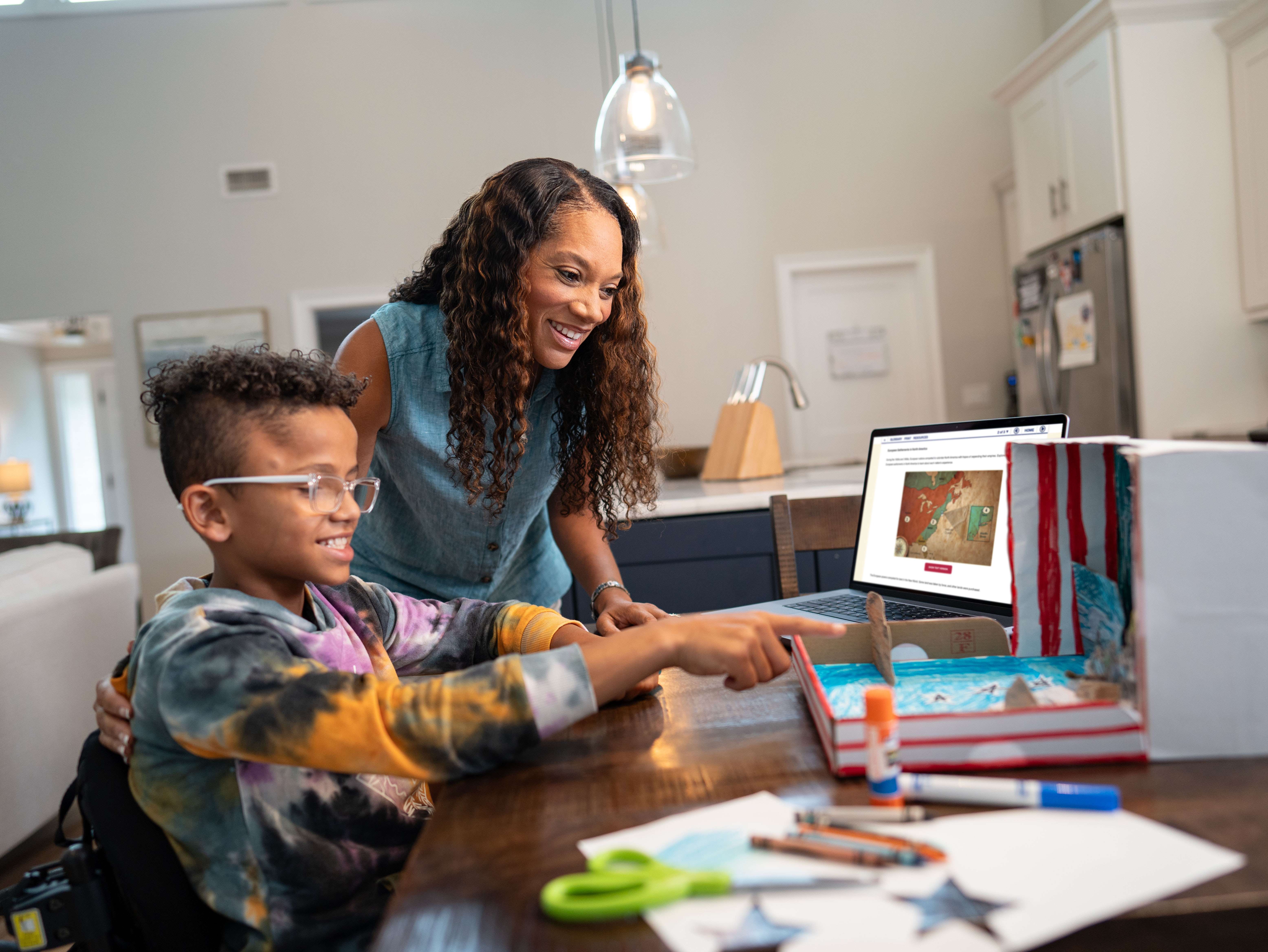 Florida Virtual School Recognizes Top Five Class of 2024 Graduates