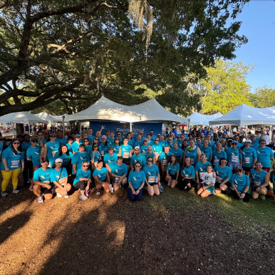 FLVS team members at SimplyIOA 5K