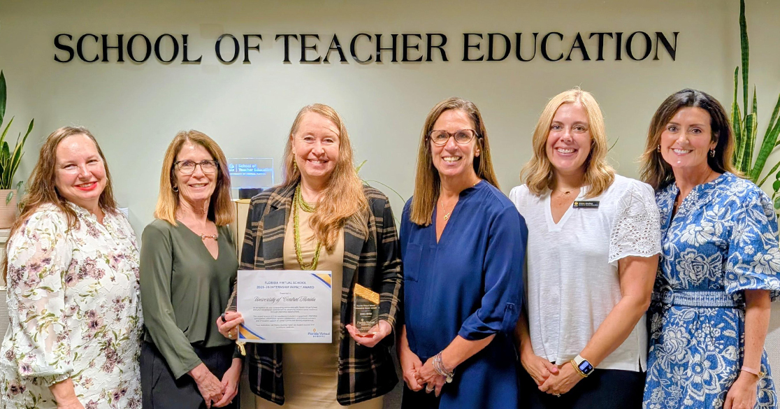 Representatives from Florida Virtual School and the University of Central Florida School of Teacher Education
