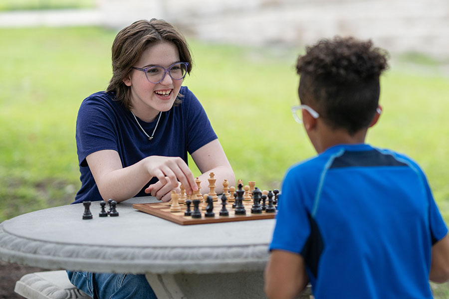 FLVS Full Time middle school students enjoy the games during a regional meetup