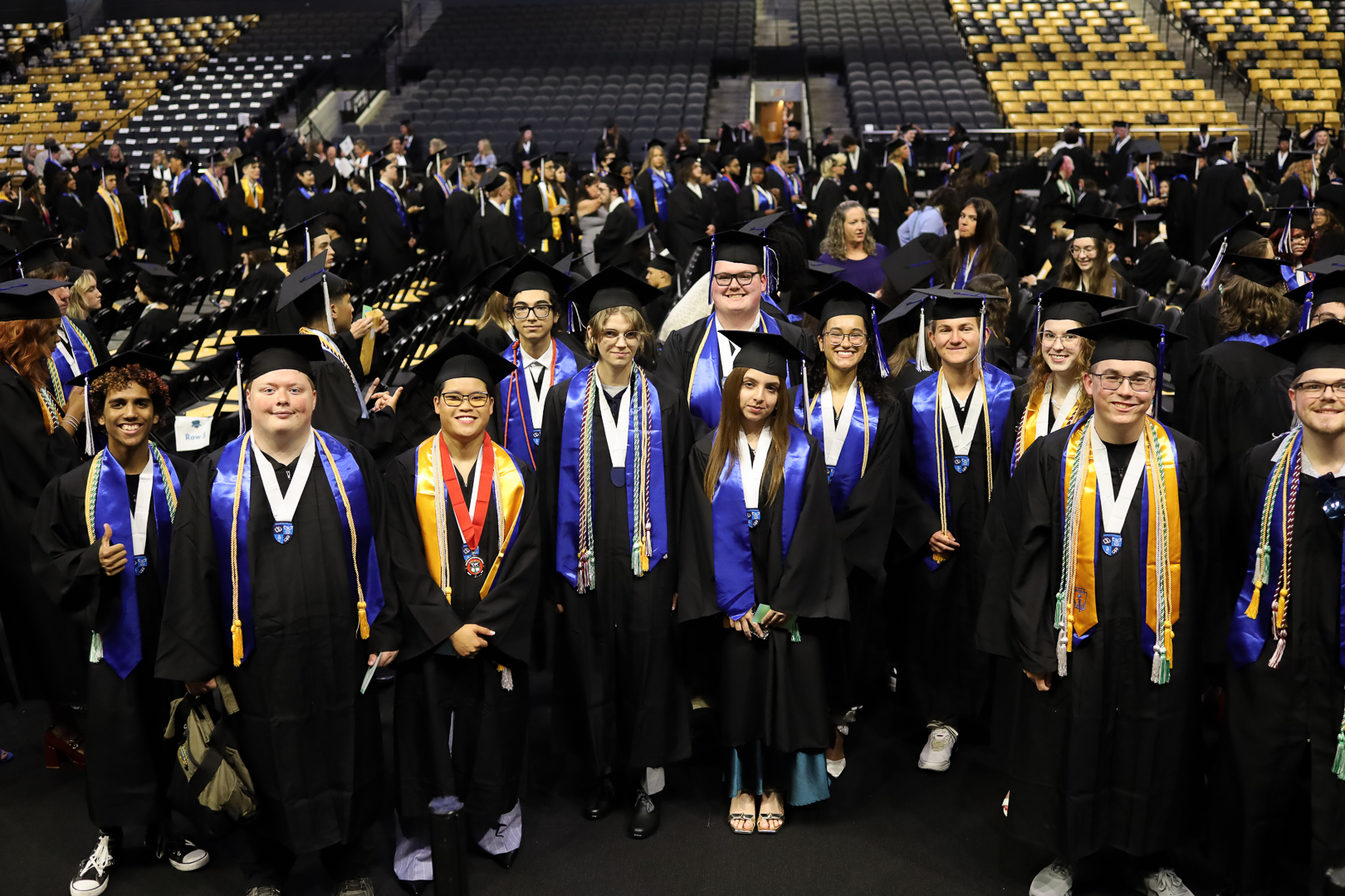 Beforetheceremonystudentsgatheredingroupstocelebratethismilestoneeventhighlightingtheachievementsofstudentswhochoseanontraditionalflexiblelearningpaththroughschoolchoiceandexcelledinarigorousacademicenvironment